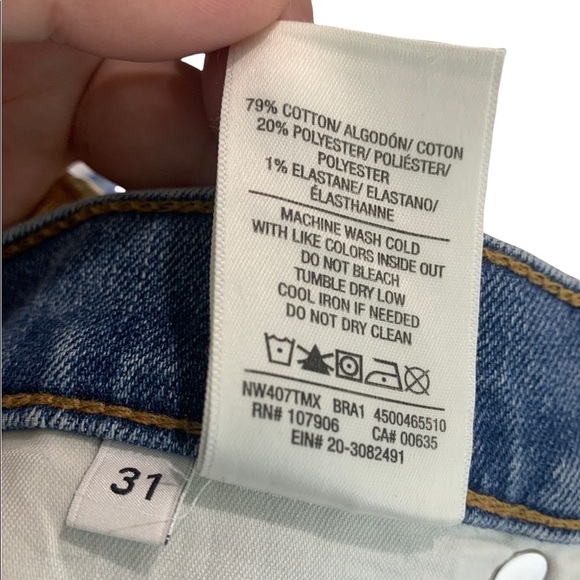 - NWT Hudson Krista Super Skinny Blue Jeans light wash mild distressed look - Picture 7 of 12